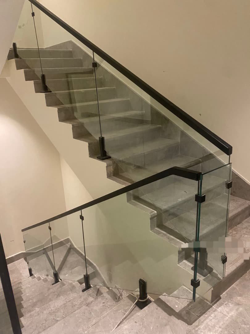 زجاج سكريت الرياض درابزين زجاج