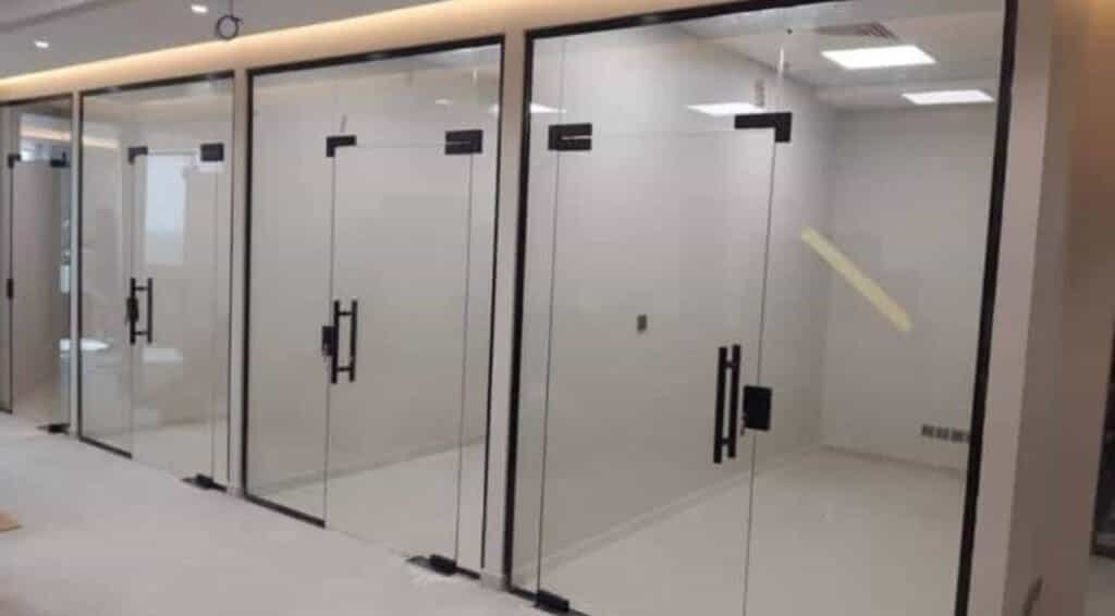 زجاج سكريت عكاض +الحزم +عرقة الرياض